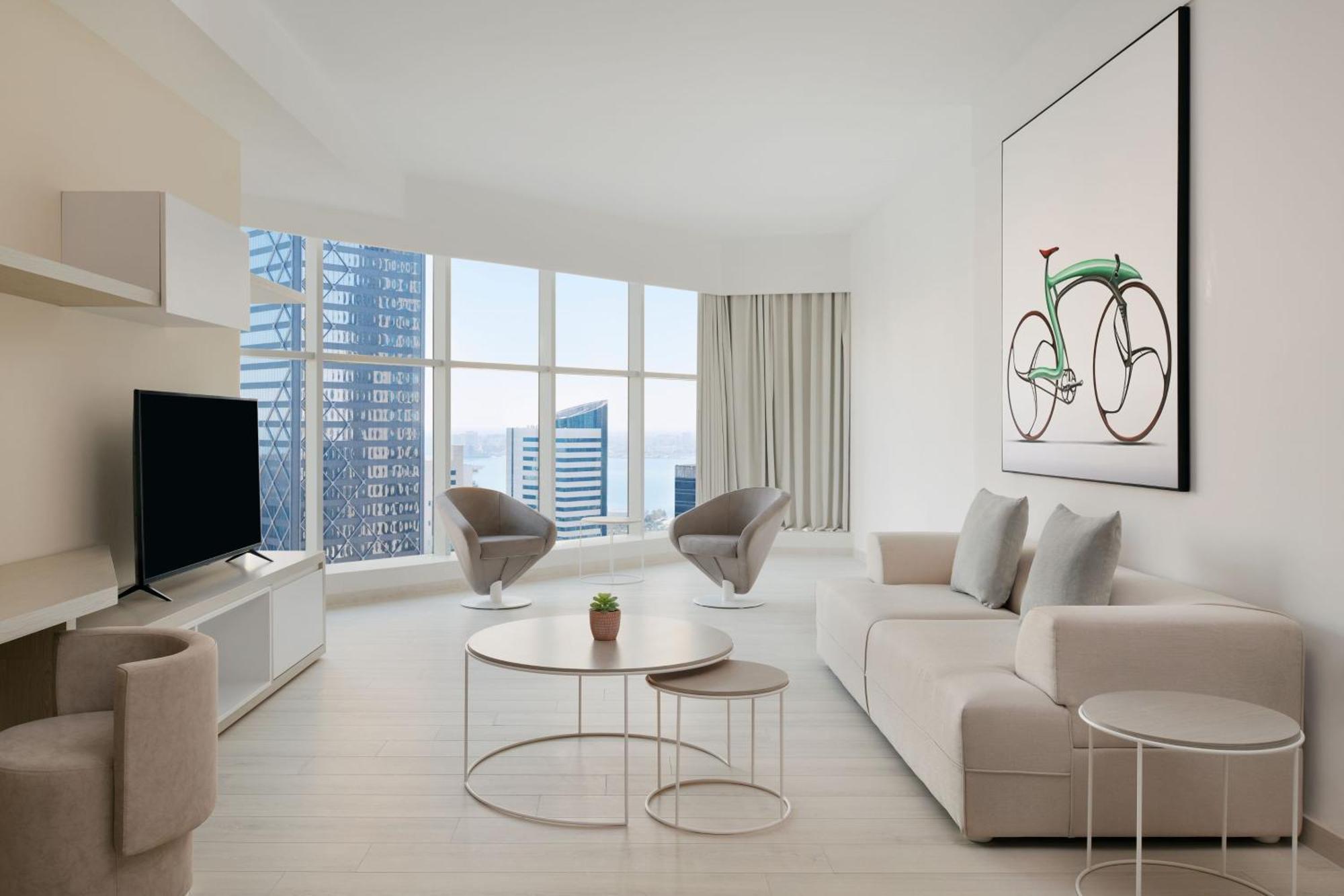 Element By Westin West Bay Doha Hotel Kültér fotó A living room in a condominium